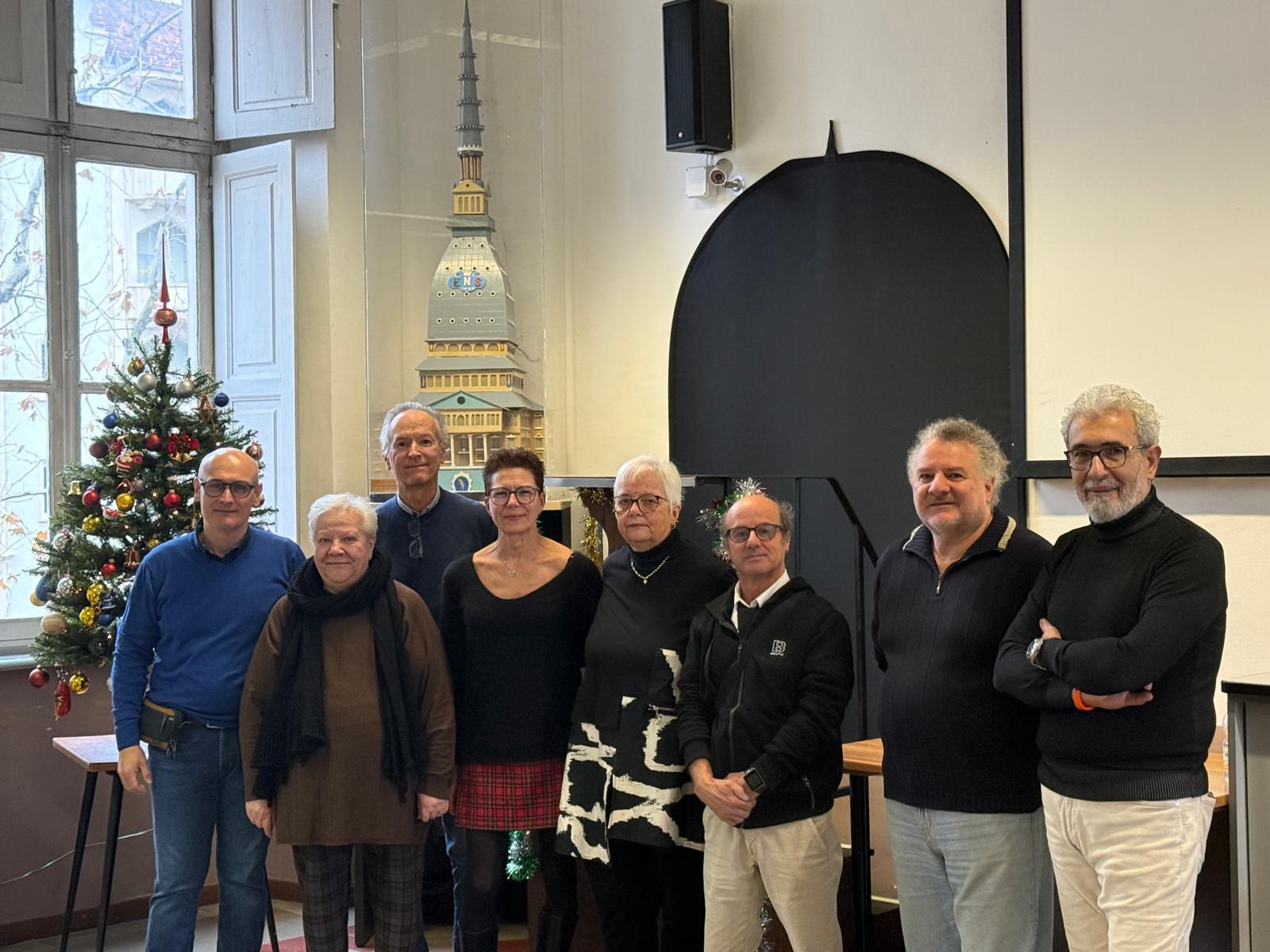 PHOTO 2025 12 21 18 44 25 4